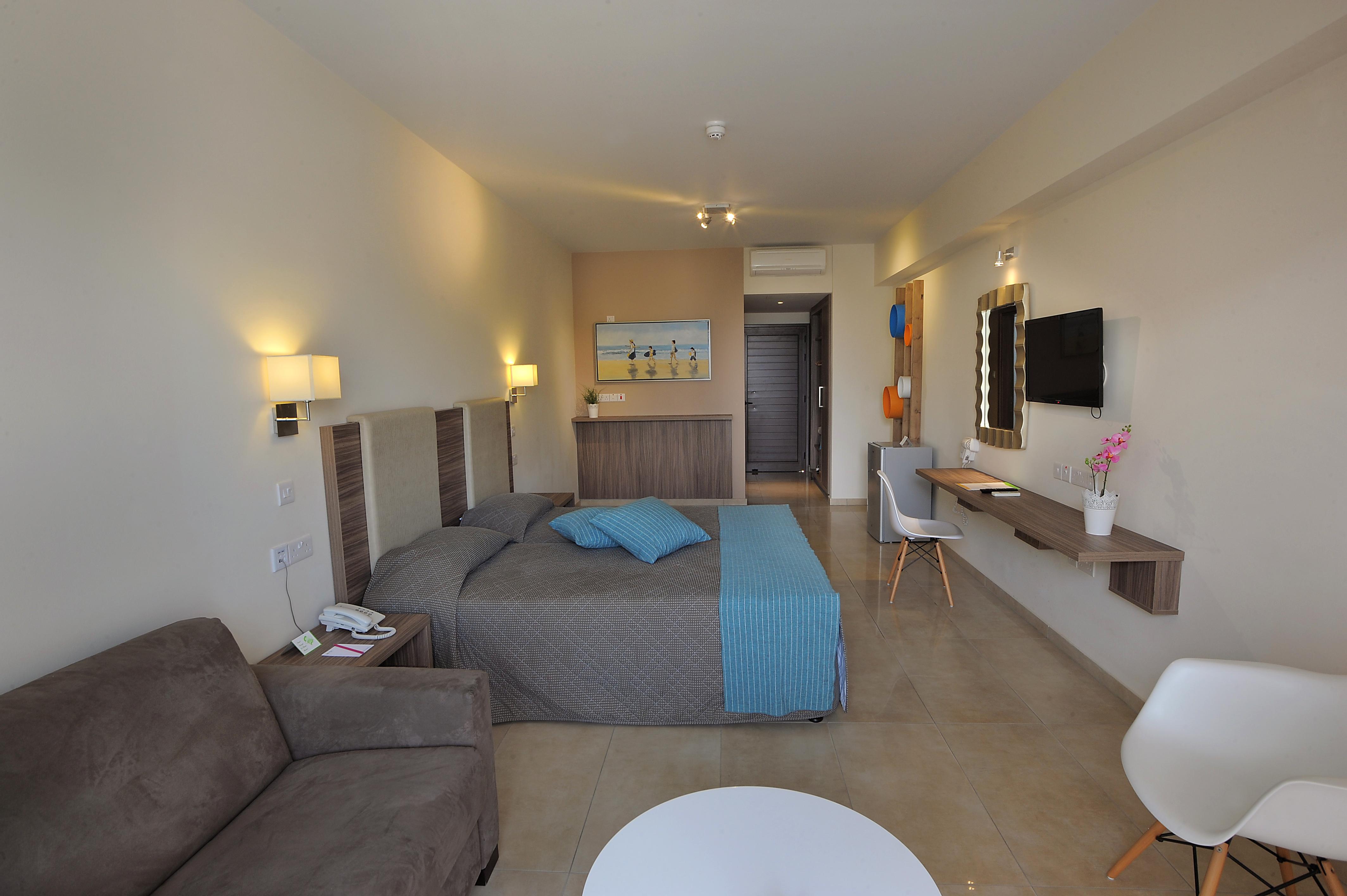 Nelia Gardens Hotel Айя Напа Екстериор снимка