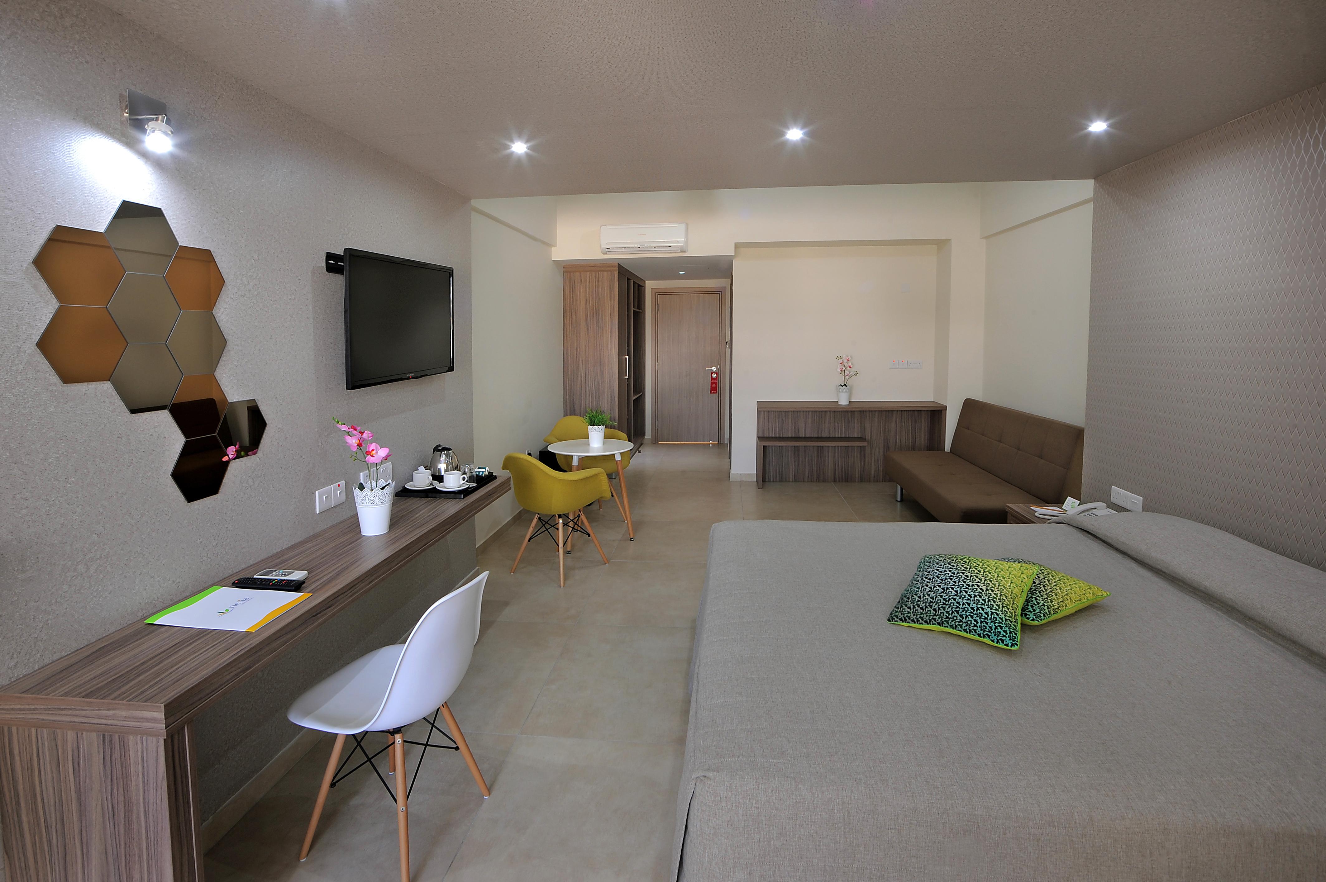 Nelia Gardens Hotel Айя Напа Екстериор снимка