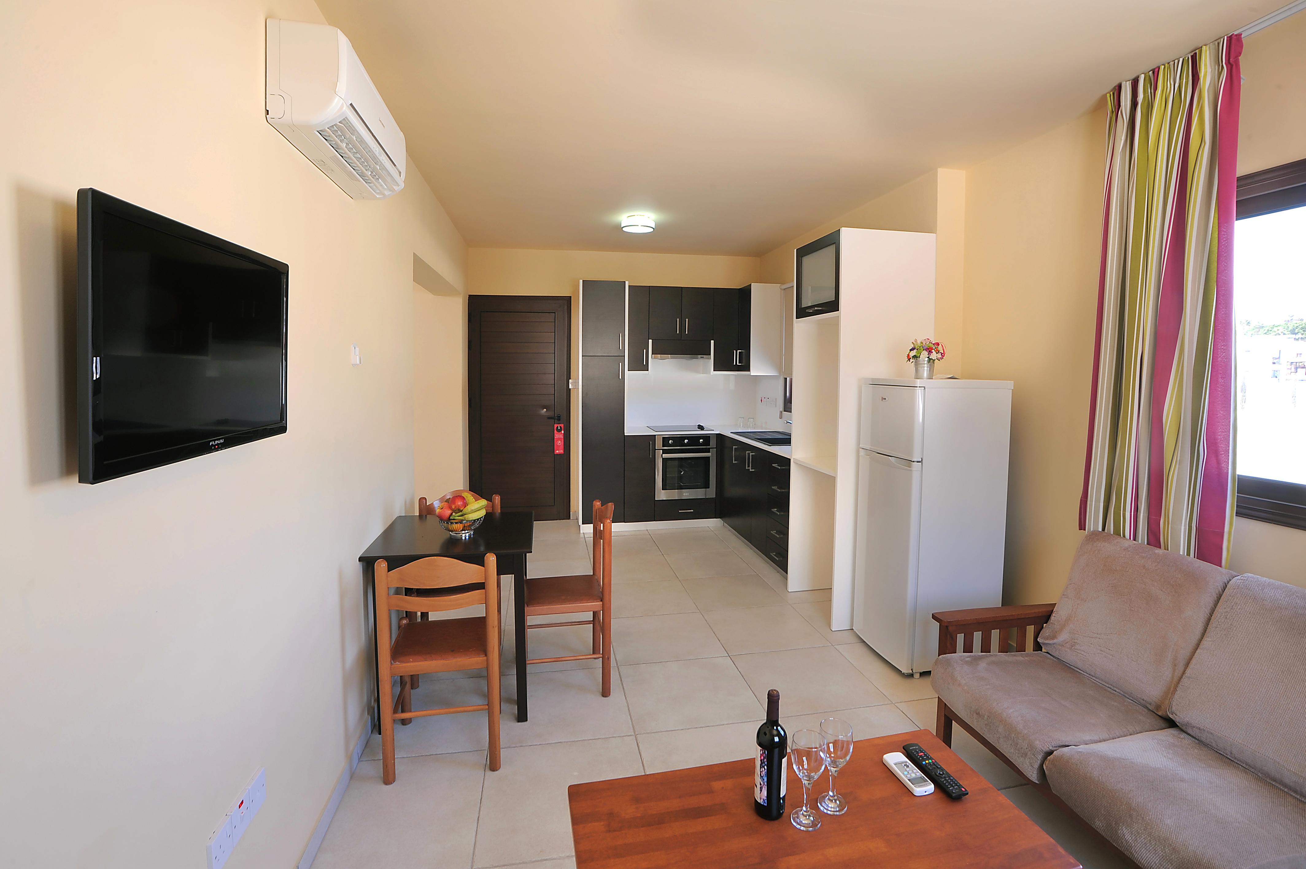 Nelia Gardens Hotel Айя Напа Екстериор снимка