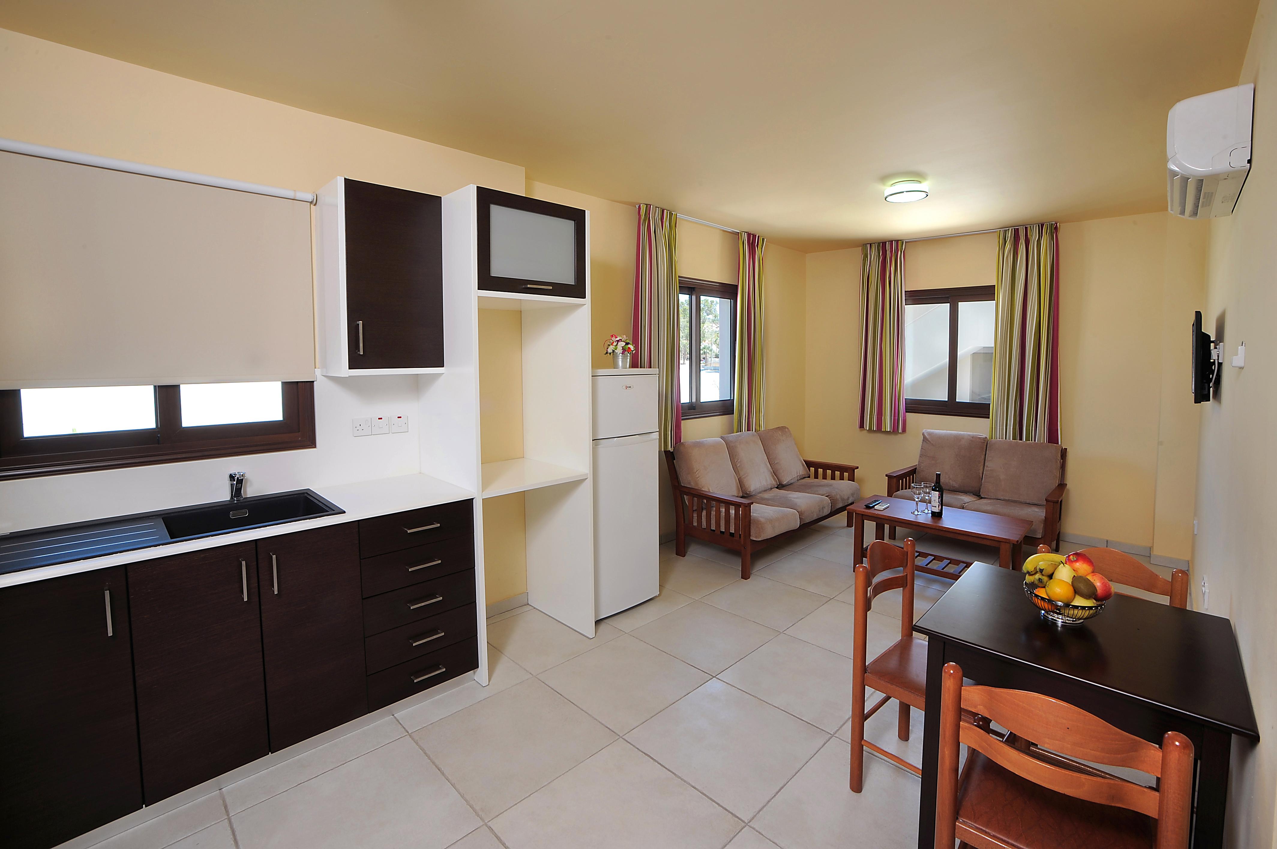 Nelia Gardens Hotel Айя Напа Екстериор снимка