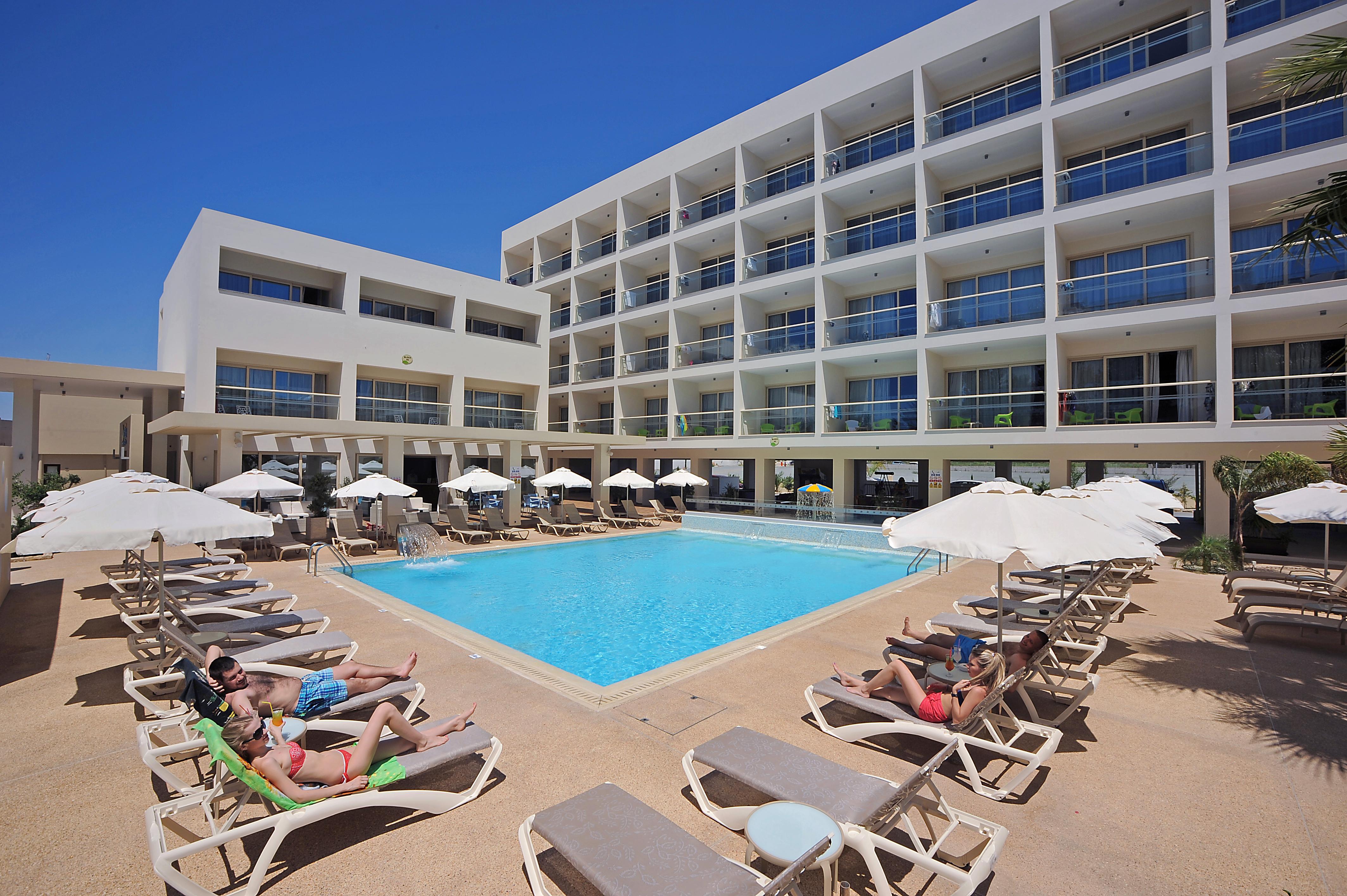 Nelia Gardens Hotel Айя Напа Екстериор снимка