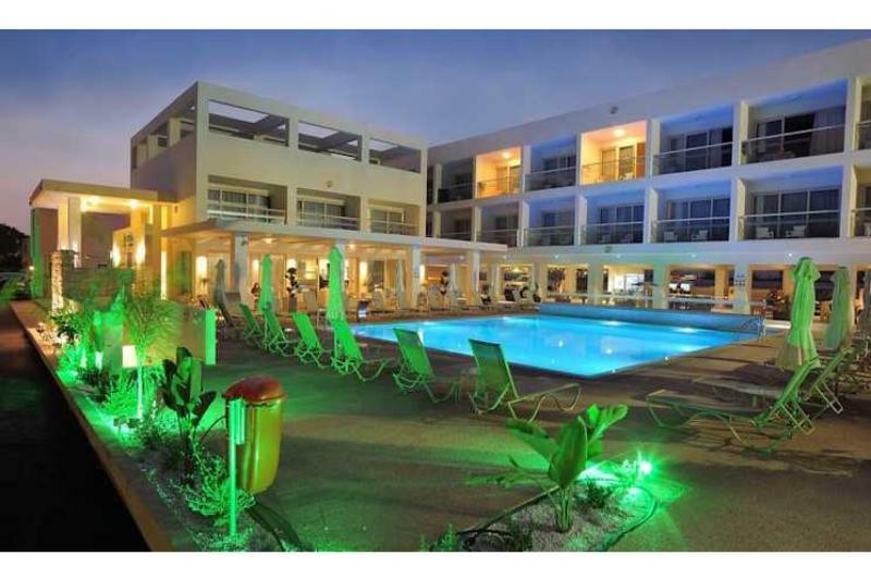 Nelia Gardens Hotel Айя Напа Екстериор снимка